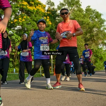 Runner Photo 8019804