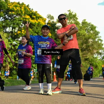 Runner Photo 8019807