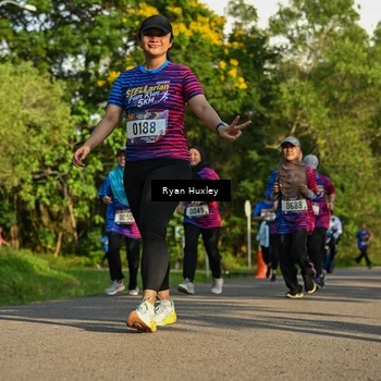 Runner Photo 8019903