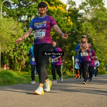 Runner Photo 8019906