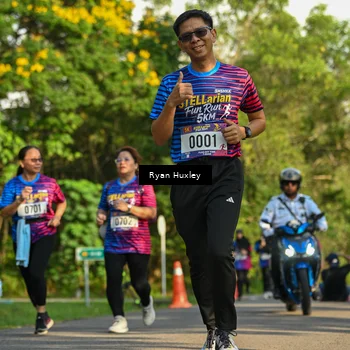 Runner Photo 8019914