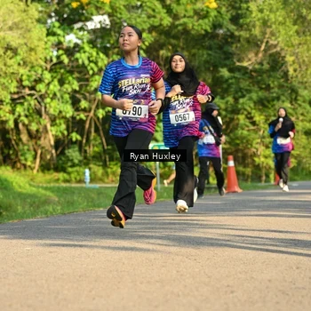 Runner Photo 8019937