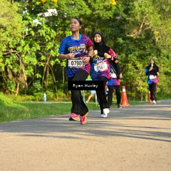 Runner Photo 8019940