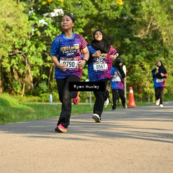 Runner Photo 8019943
