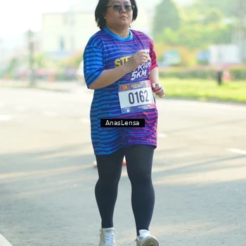 Runner Photo 8019945