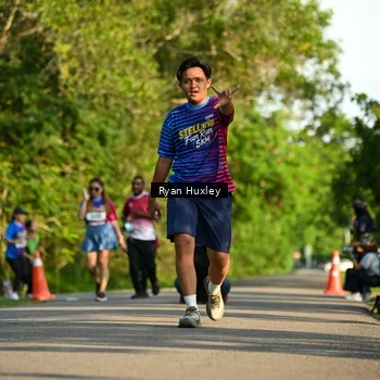 Runner Photo 8019962