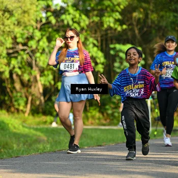 Runner Photo 8019980