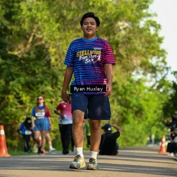 Runner Photo 8019991