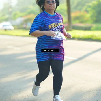 Runner Photo 8020008