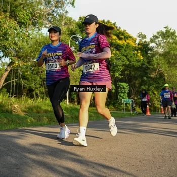 Runner Photo 8020010