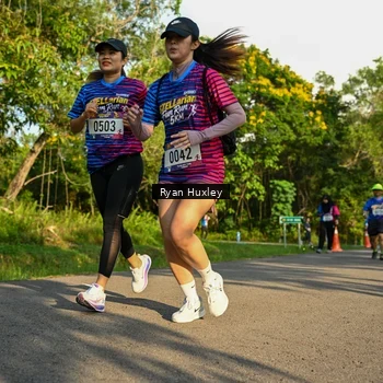 Runner Photo 8020012