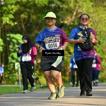 Runner Photo 8020018