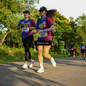 Runner Photo 8020019