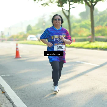 Runner Photo 8020028