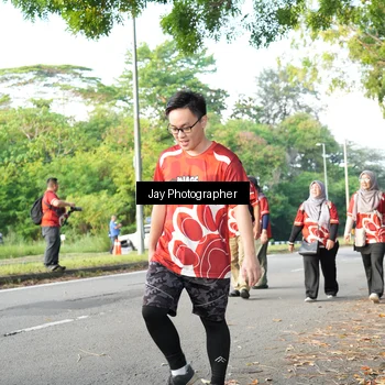 Runner Photo 8020036