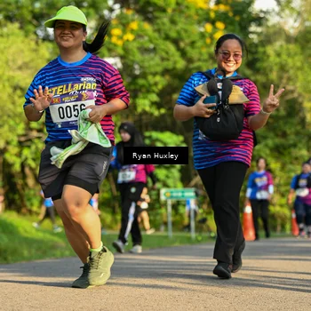 Runner Photo 8020050
