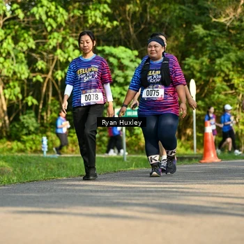 Runner Photo 8020053