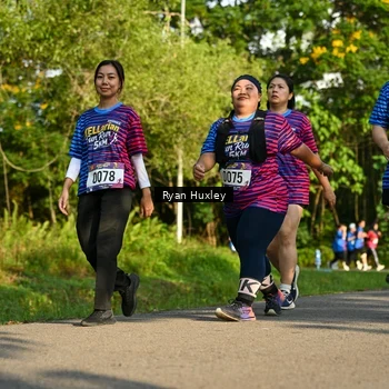 Runner Photo 8020070
