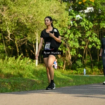 Runner Photo 8020079
