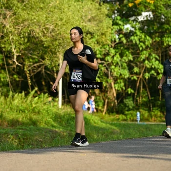 Runner Photo 8020080