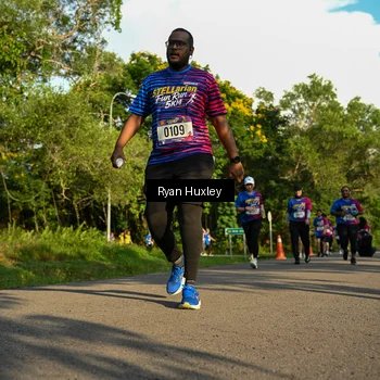 Runner Photo 8020099
