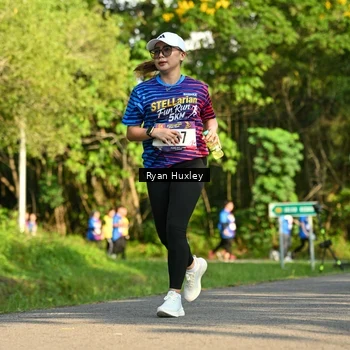 Runner Photo 8020110