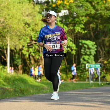 Runner Photo 8020111