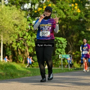 Runner Photo 8020123