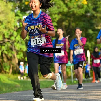 Runner Photo 8020138