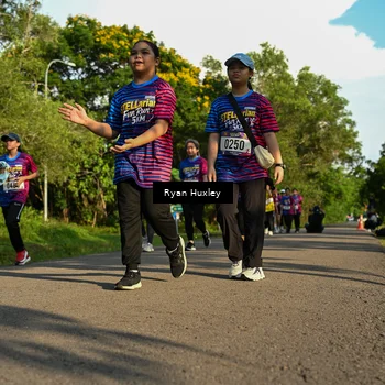 Runner Photo 8020205