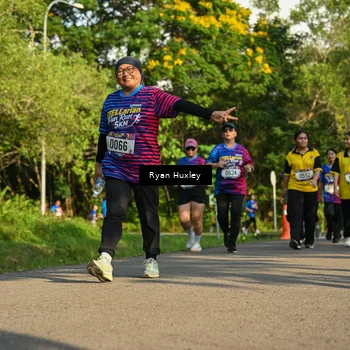 Runner Photo 8020215