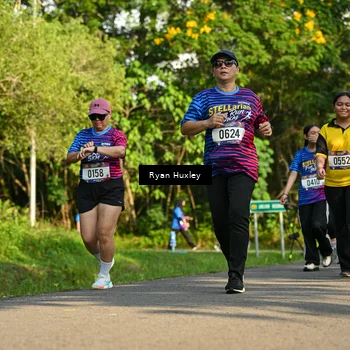 Runner Photo 8020219