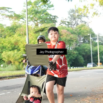 Runner Photo 8020222