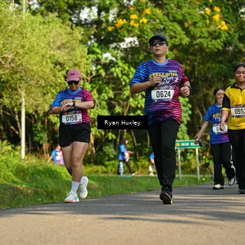 Runner Photo 8020225