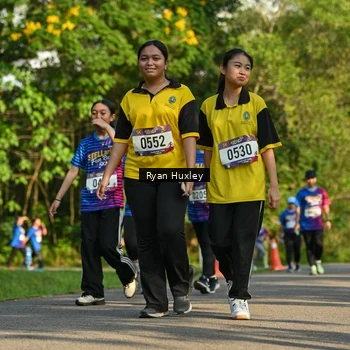 Runner Photo 8020234