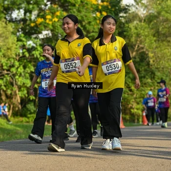 Runner Photo 8020251