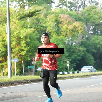 Runner Photo 8020256