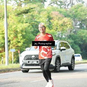 Runner Photo 8020292