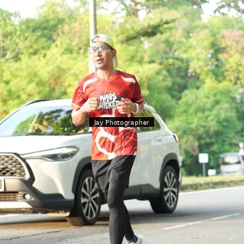 Runner Photo 8020305