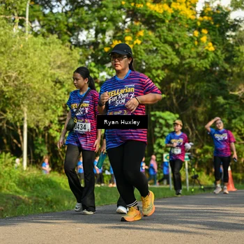 Runner Photo 8020335