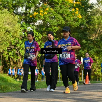 Runner Photo 8020338