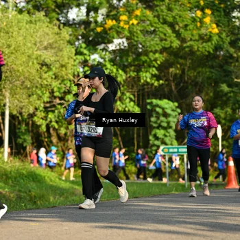 Runner Photo 8020341