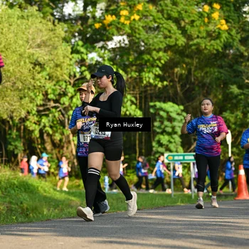 Runner Photo 8020343