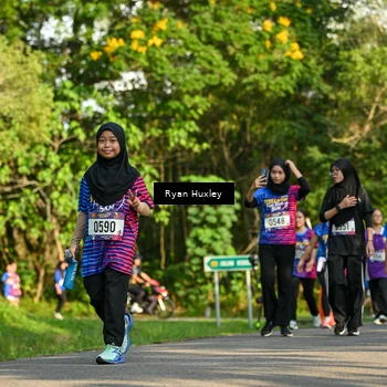 Runner Photo 8020375