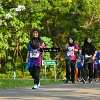 Runner Photo 8020377