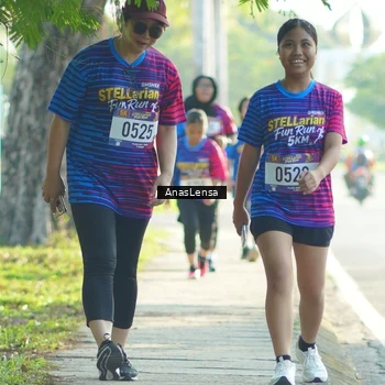 Runner Photo 8020381