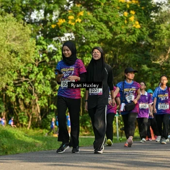 Runner Photo 8020390