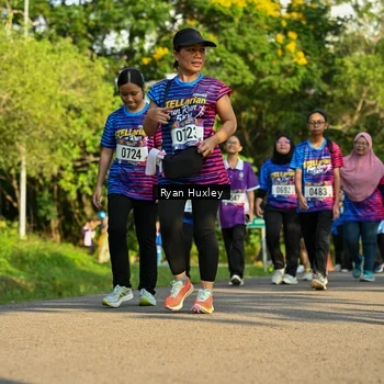 Runner Photo 8020410