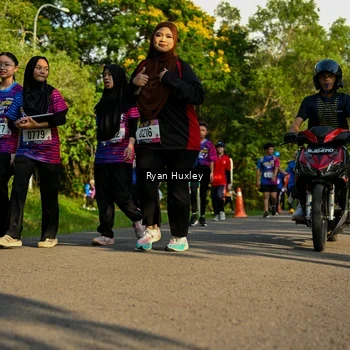 Runner Photo 8020429