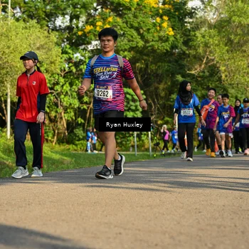 Runner Photo 8020452